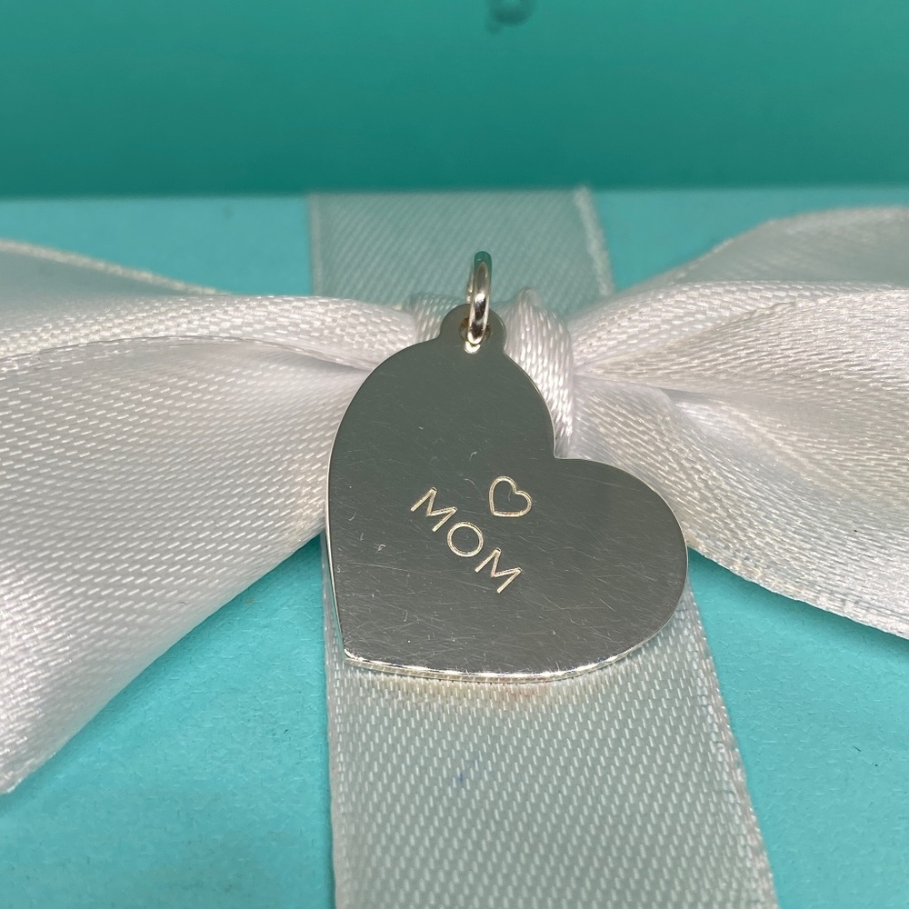 Tiffany & Co heart MOM heart tag charm 925 NEW W/box